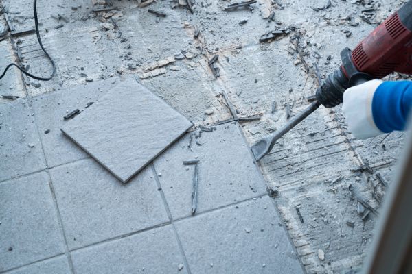 Flooring Removal Service in Evanston